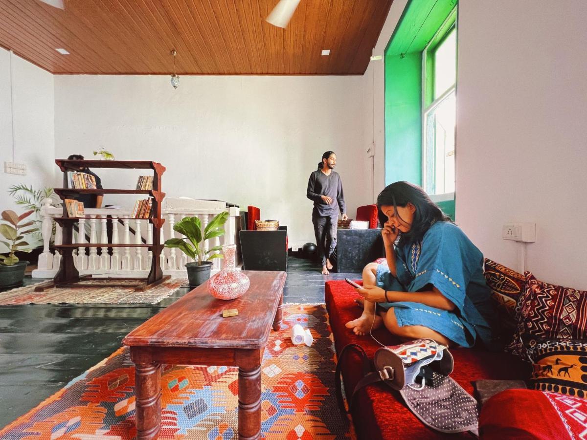 Bunk House Fort Kochi ภายนอก รูปภาพ