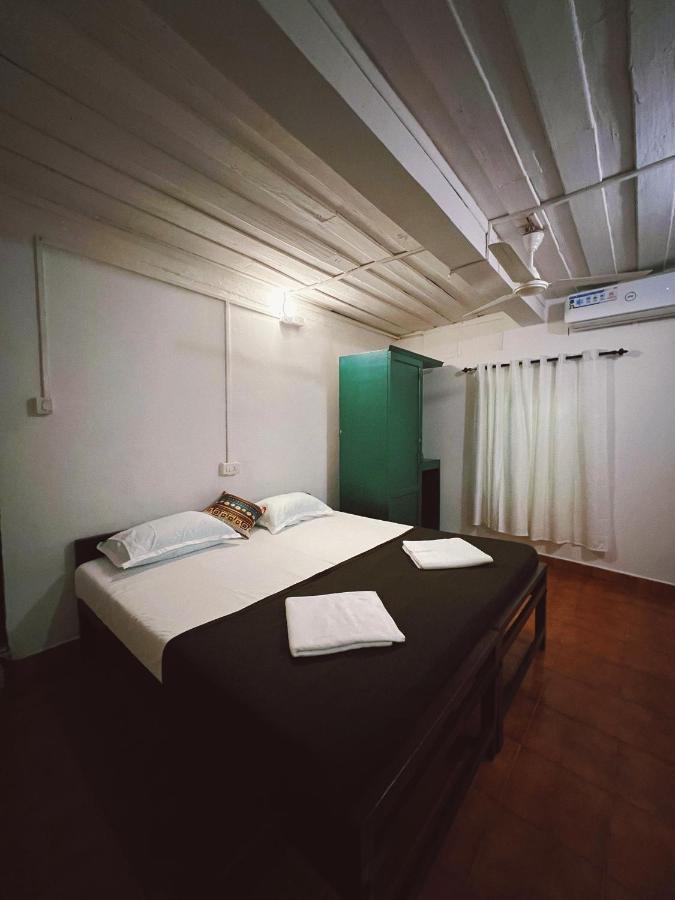 Bunk House Fort Kochi ภายนอก รูปภาพ