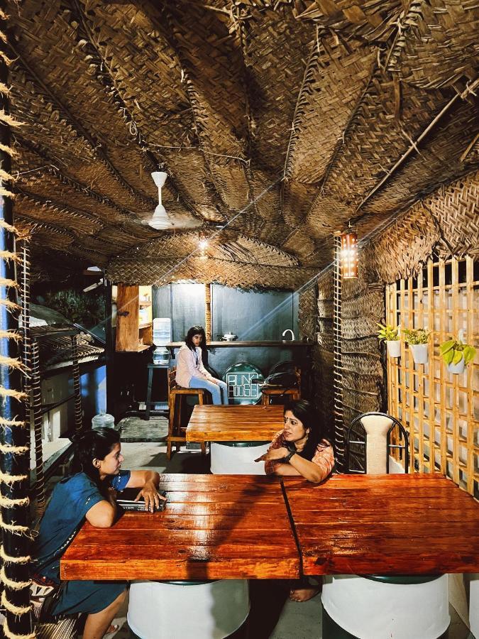 Bunk House Fort Kochi ภายนอก รูปภาพ