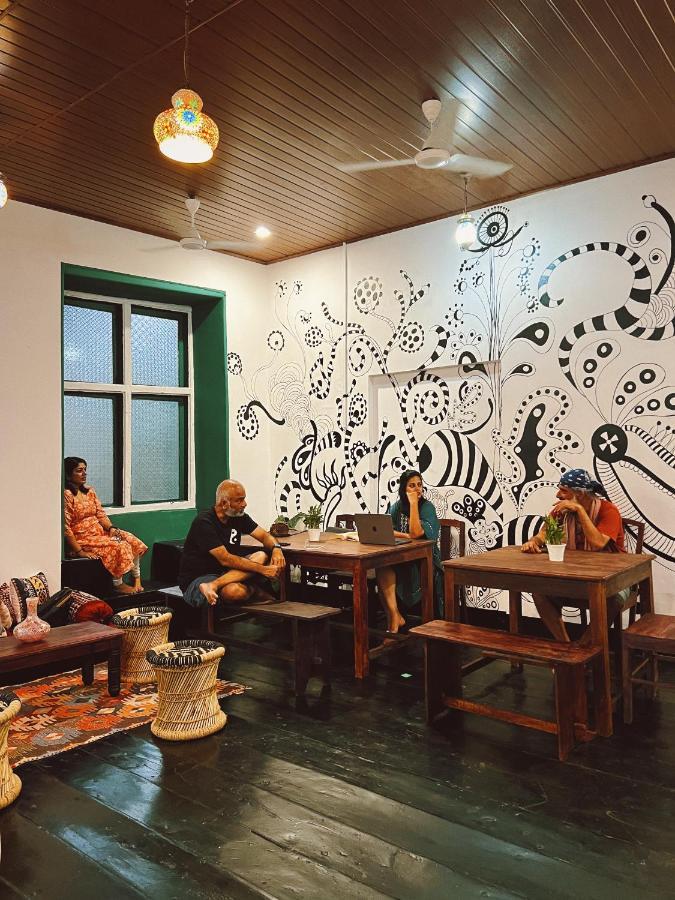Bunk House Fort Kochi ภายนอก รูปภาพ