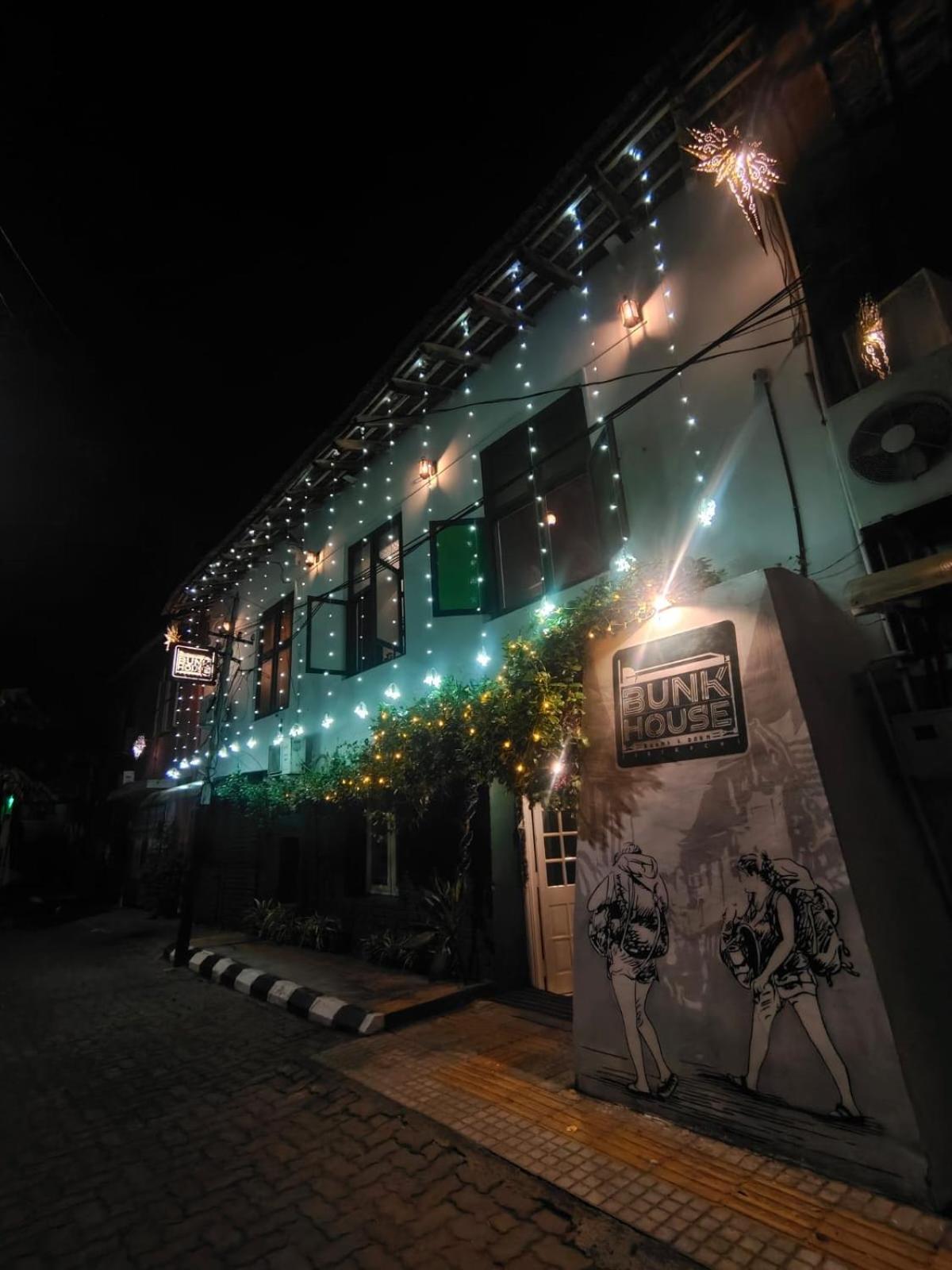 Bunk House Fort Kochi ภายนอก รูปภาพ